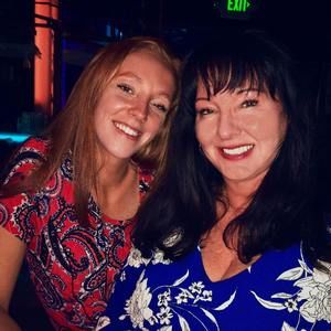 Meet your Posher, Aimee